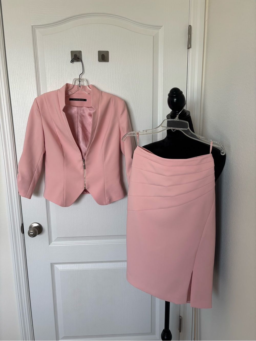 Love Republic Soft Pink Blazer & Pencil Skirt Suit Set XS